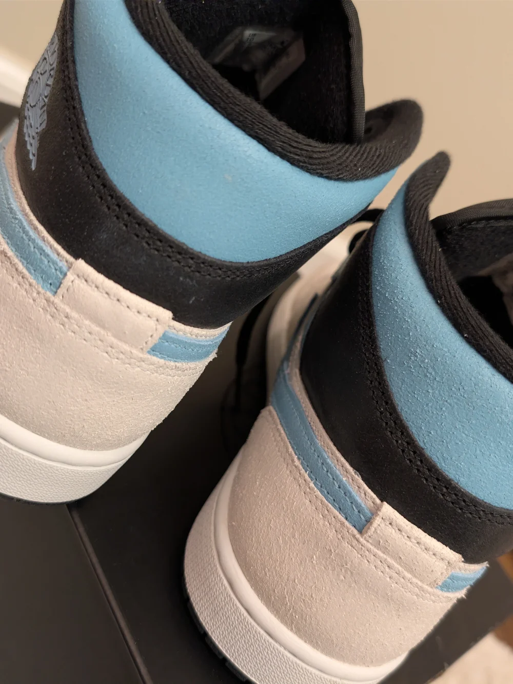 Air Jordan 1 Mid Blue/White/Black Sneakers